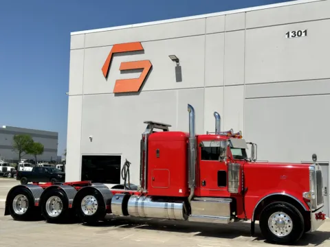 2024 PETERBILT 389 for sale in Hutchins, TX