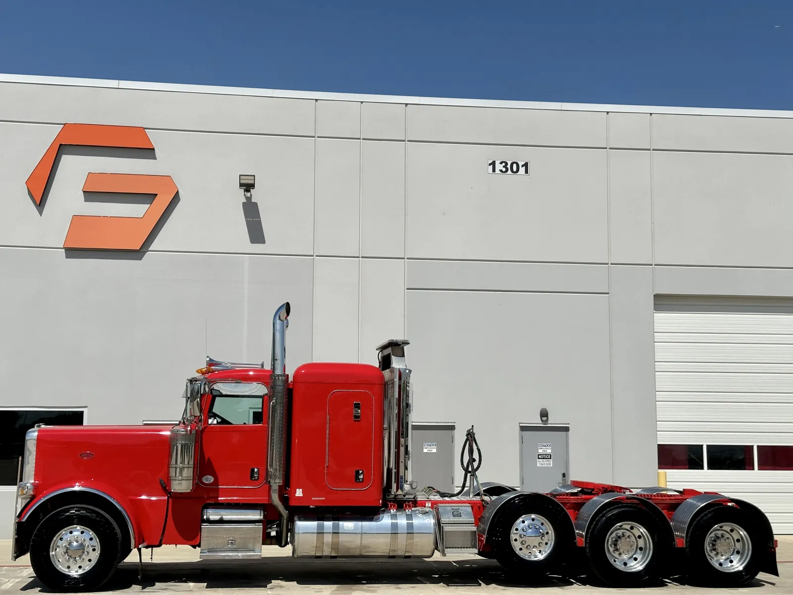2024 Peterbilt 389 - image 4