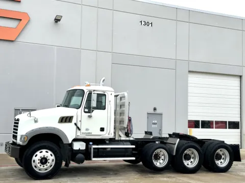 Photos of 2011 MACK GU713 for sale in Hutchins, TX at Forge Truck Centers - Texas