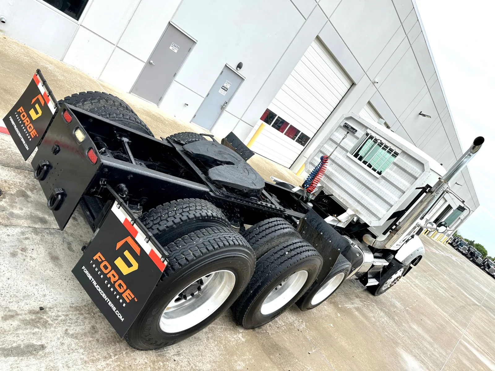 2011 Mack - image 10