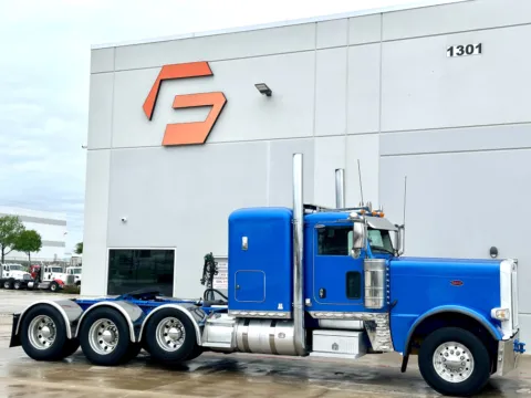 2018 PETERBILT 389 for sale in Hutchins, TX