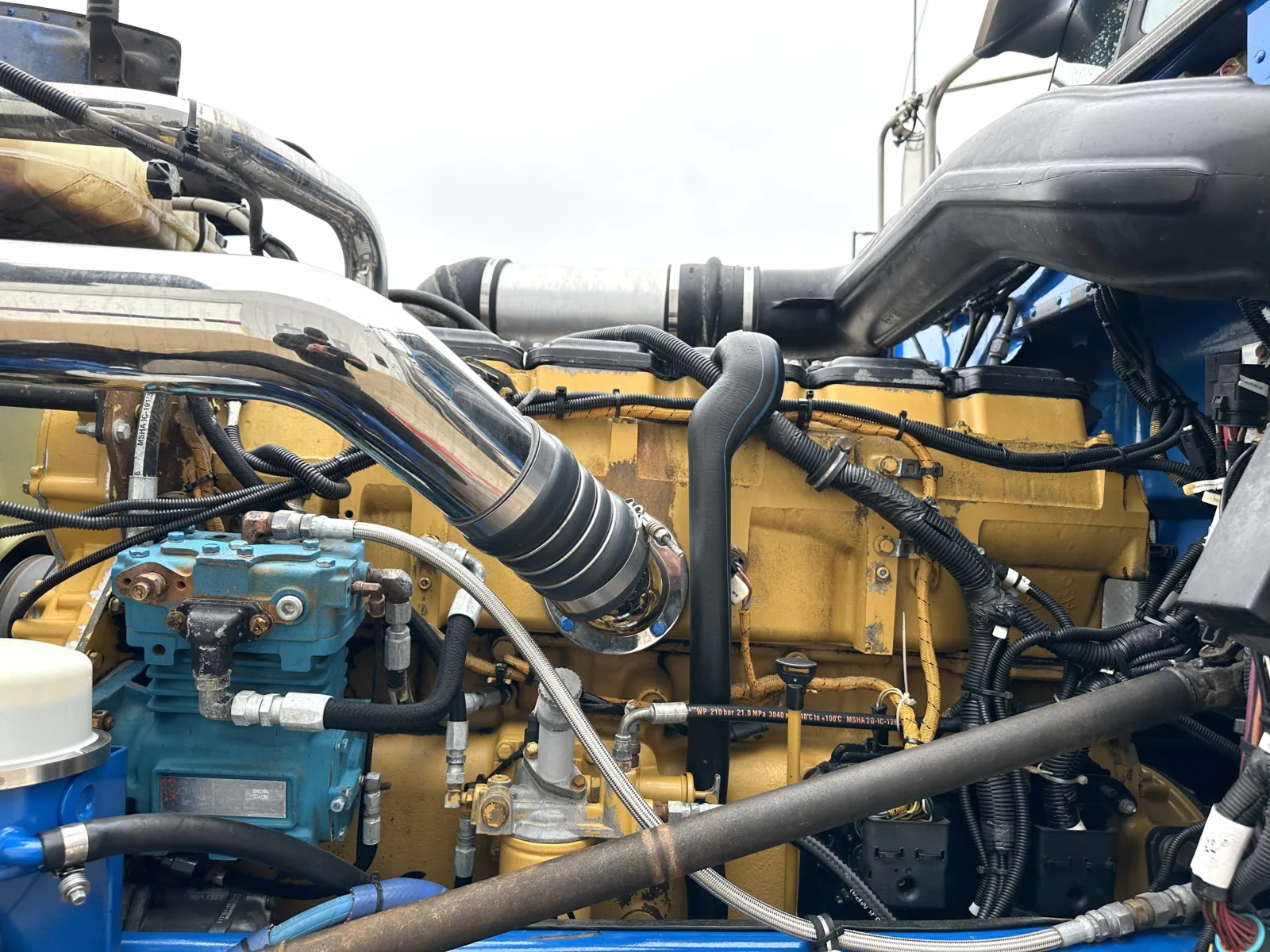 2018 Peterbilt 389 - image 13