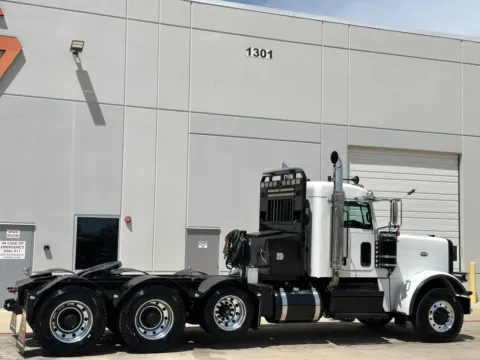 More photos of 2022 PETERBILT 389 at Forge Truck Centers - Texas, TX