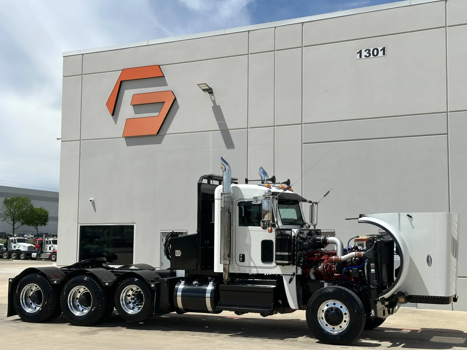 2022 Peterbilt 389 - image 9