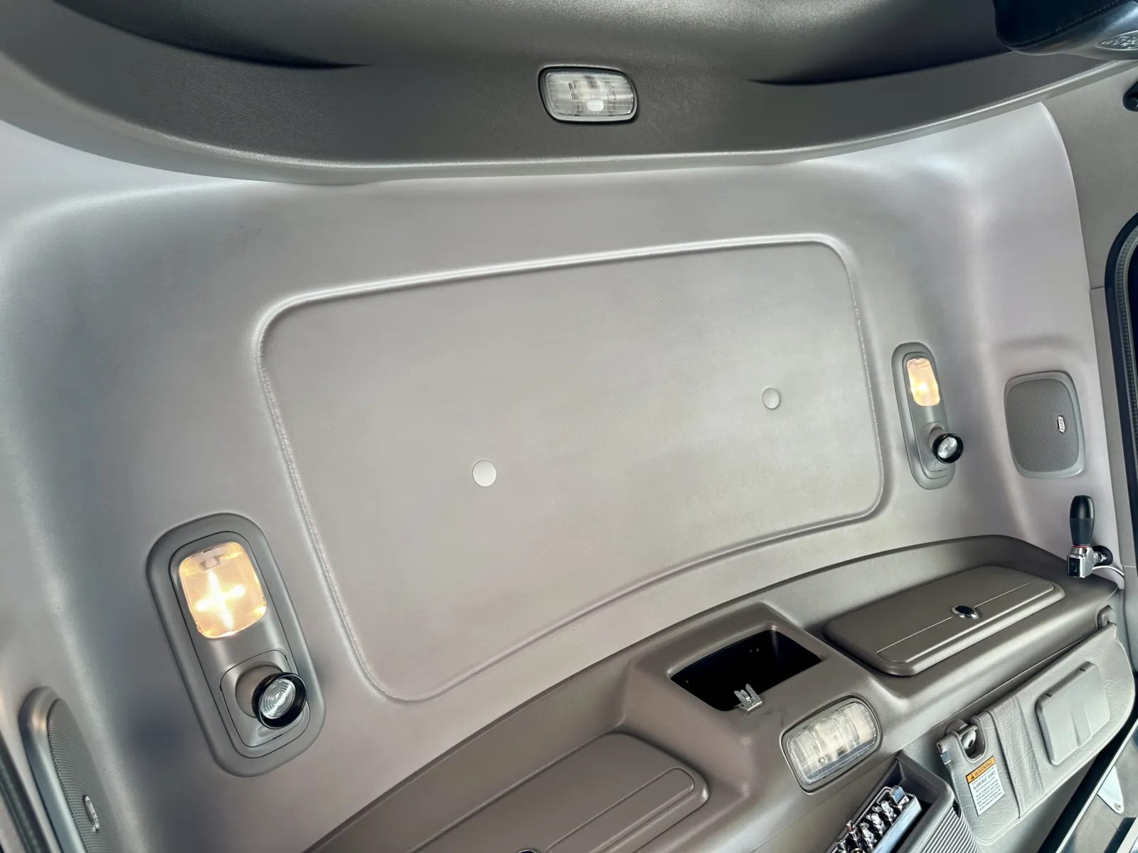 2022 Peterbilt 389 - image 21