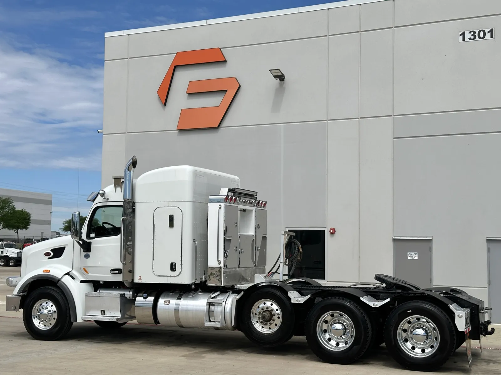 2022 Peterbilt 567 - image 6