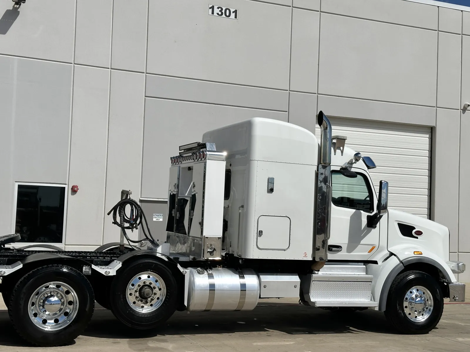 2022 Peterbilt 567 - image 7