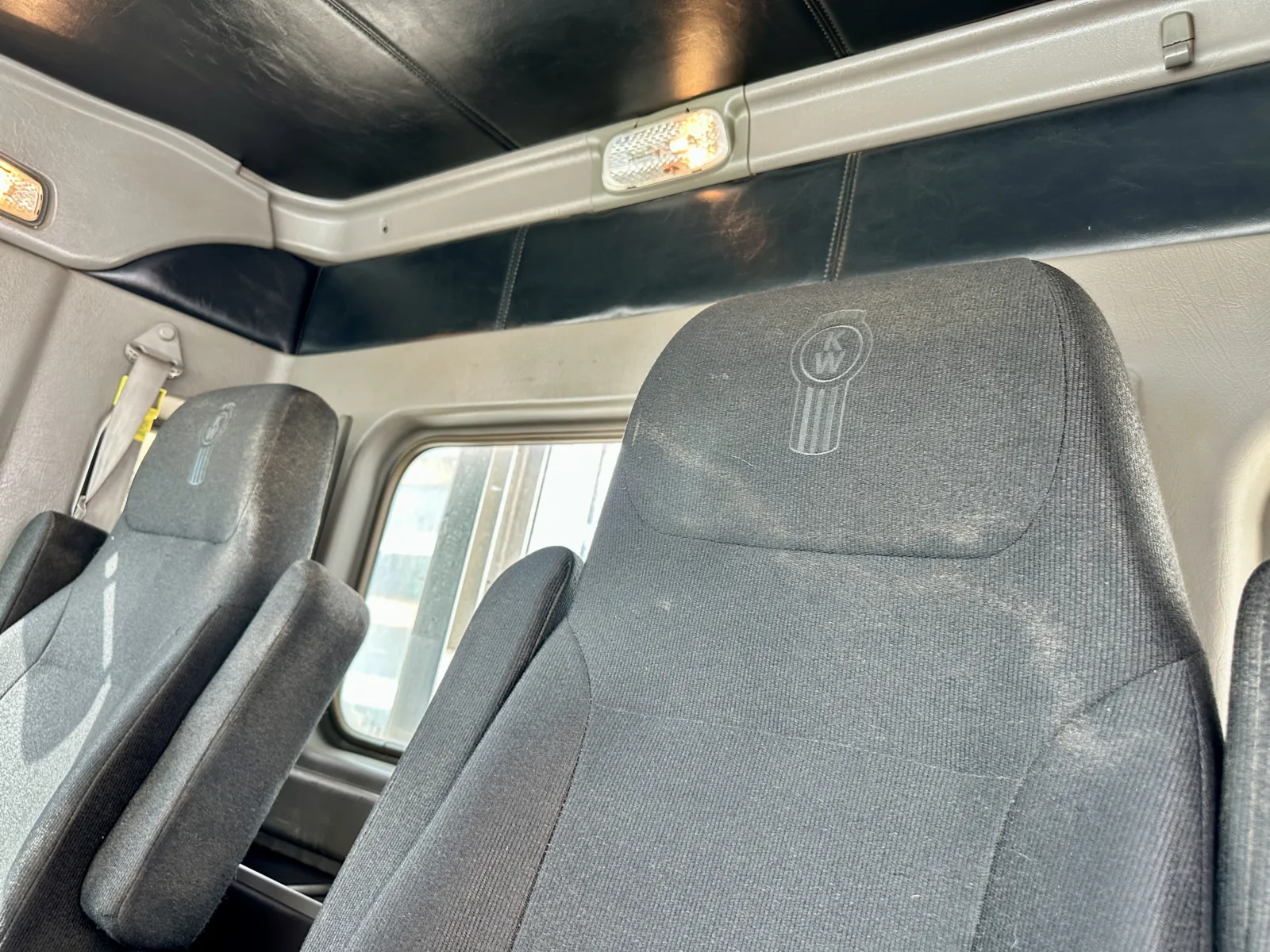 2017 Kenworth W900 - image 20