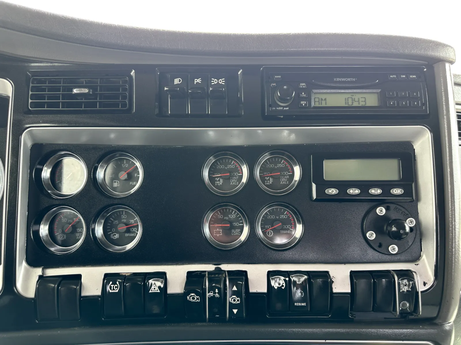 2007 Kenworth T800 - image 18