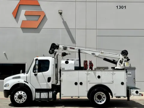 More photos of 2018 FREIGHTLINER M2 at Forge Truck Centers - Texas, TX