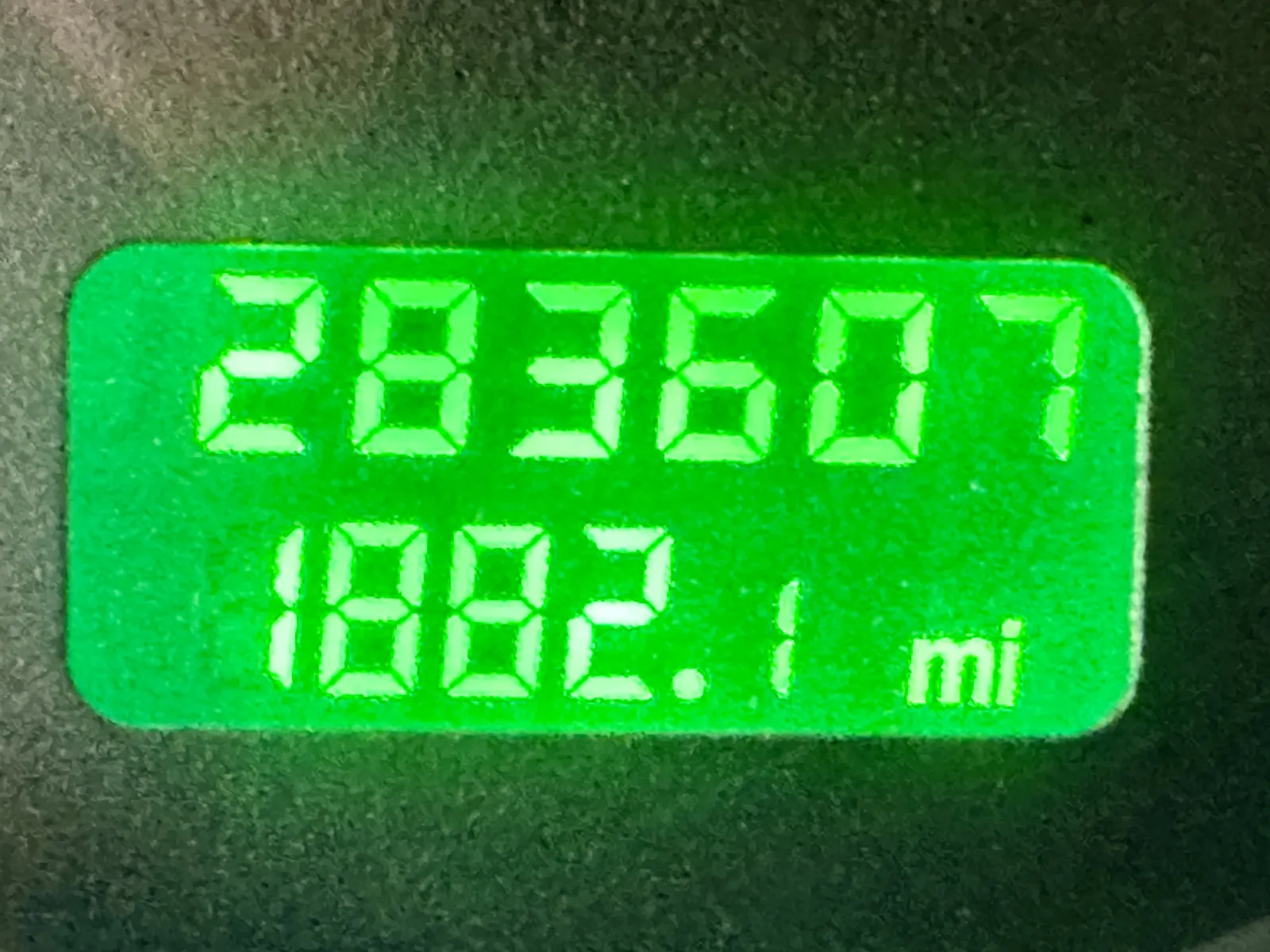 2011 Kenworth T800 - image 17