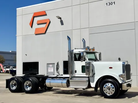 2020 PETERBILT 389 for sale in Hutchins, TX