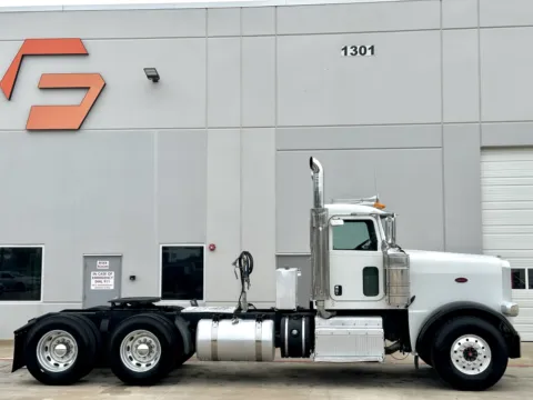 Another view of 2013 PETERBILT 388 for sale in Hutchins, TX at Forge Truck Centers - Texas