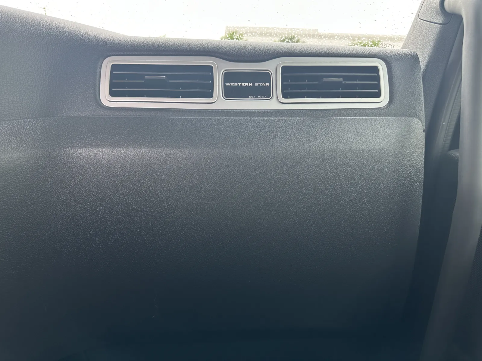 2022 Western Star 49X - image 19