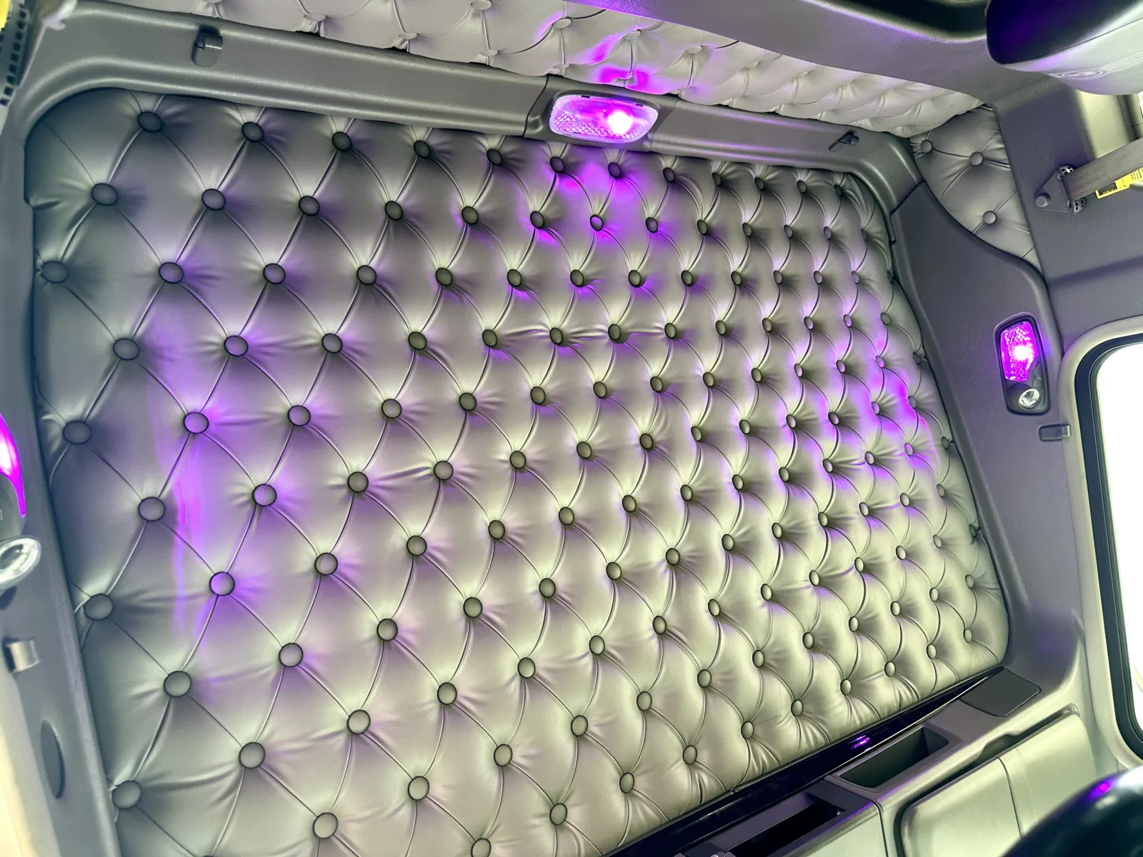 2023 Kenworth W900 - image 21