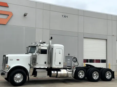 Photos of 2019 PETERBILT 389 for sale in Hutchins, TX at Forge Truck Centers - Texas