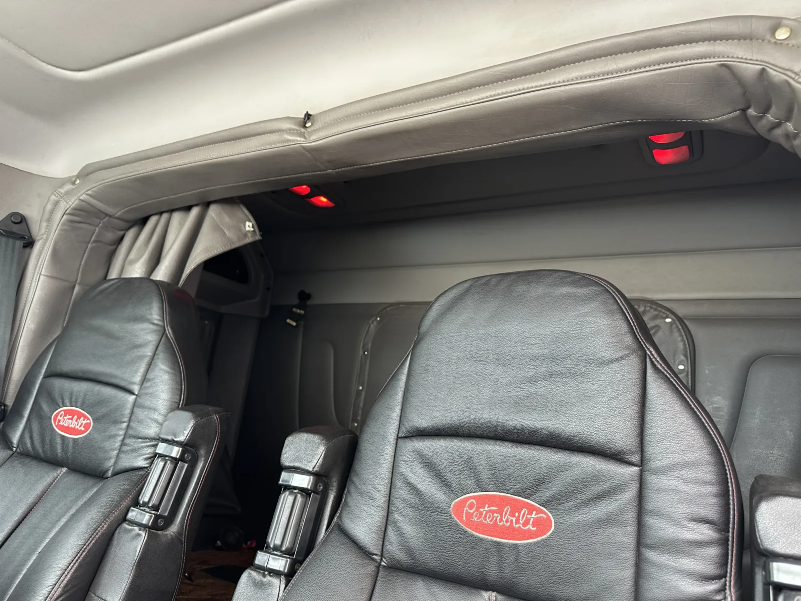 2019 Peterbilt 389 - image 20