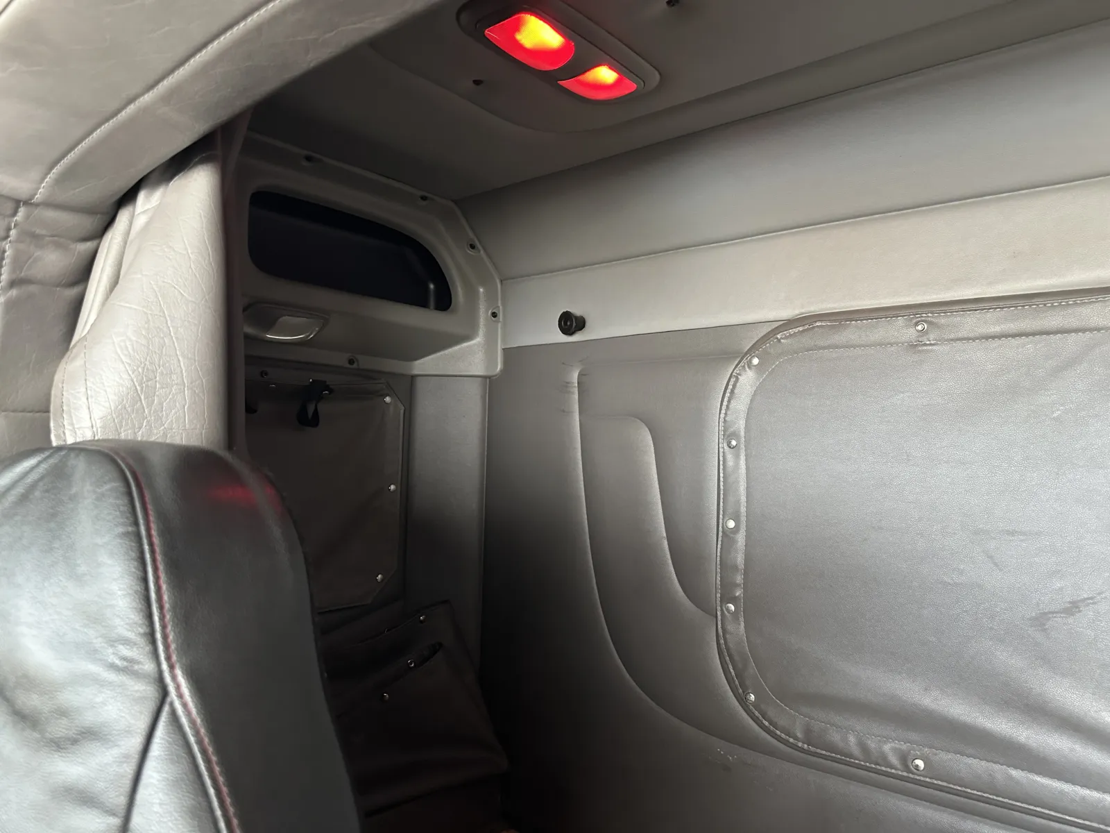 2019 Peterbilt 389 - image 22