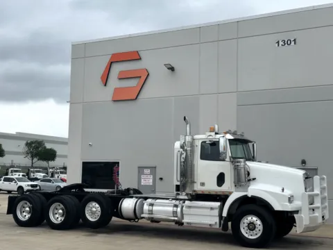 2012 WESTERN STAR 4900SB for sale in Hutchins, TX