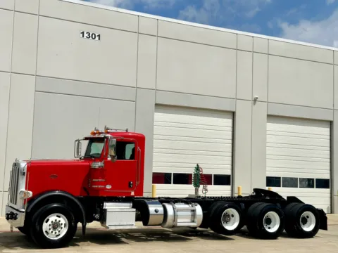 Photos of 2017 PETERBILT 389 for sale in Hutchins, TX at Forge Truck Centers - Texas