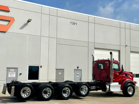 More photos of 2017 PETERBILT 567 at Forge Truck Centers - Texas, TX