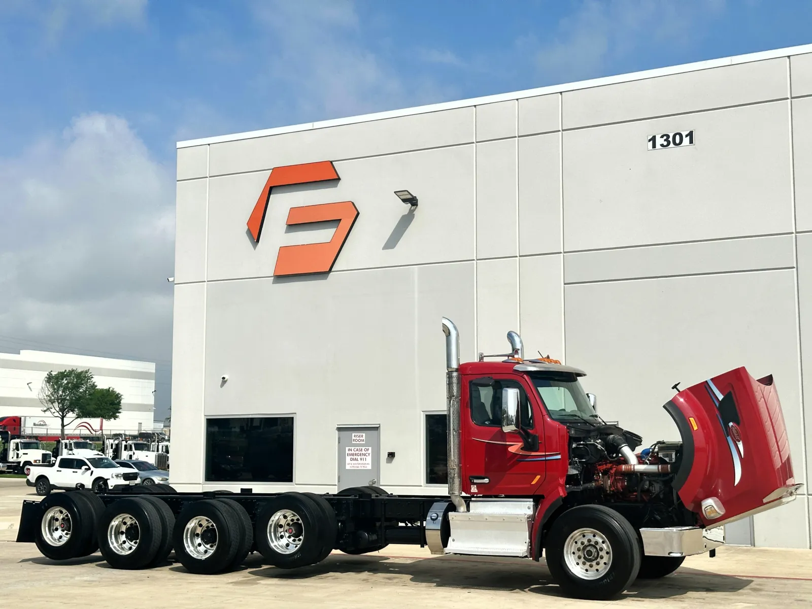 2017 Peterbilt 567 - image 9