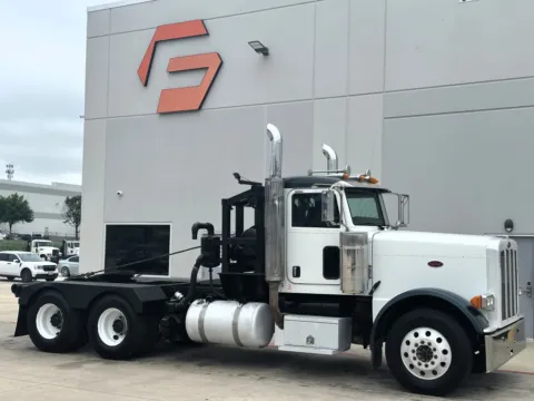 2008 PETERBILT 388 for sale in Hutchins, TX