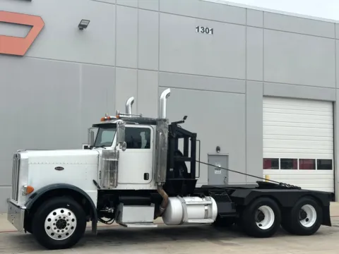 Photos of 2008 PETERBILT 388 for sale in Hutchins, TX at Forge Truck Centers - Texas