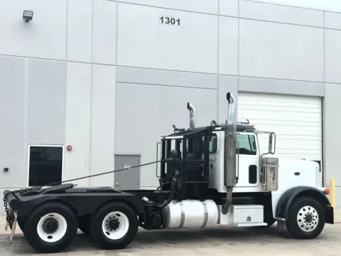 More photos of 2008 PETERBILT 388 at Forge Truck Centers - Texas, TX