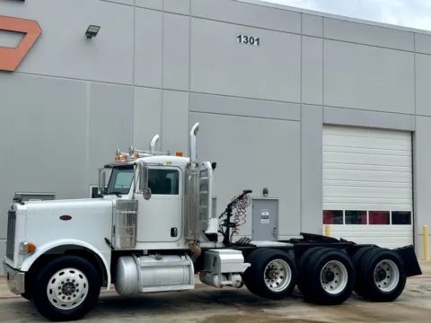 Photos of 2005 PETERBILT 379 for sale in Hutchins, TX at Forge Truck Centers - Texas