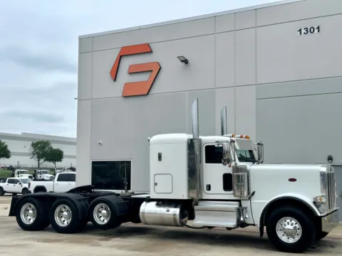 2019 PETERBILT 389 for sale in Hutchins, TX