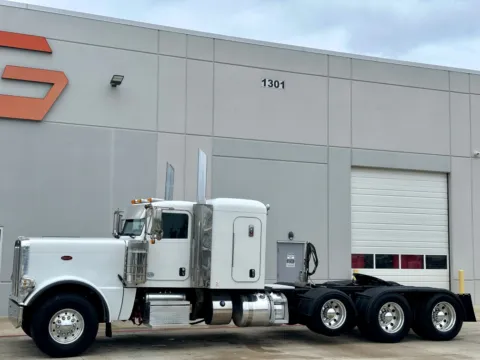 Photos of 2019 PETERBILT 389 for sale in Hutchins, TX at Forge Truck Centers - Texas