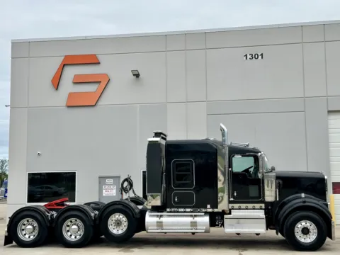 Another view of 2020 KENWORTH W900 for sale in Hutchins, TX at Forge Truck Centers - Texas