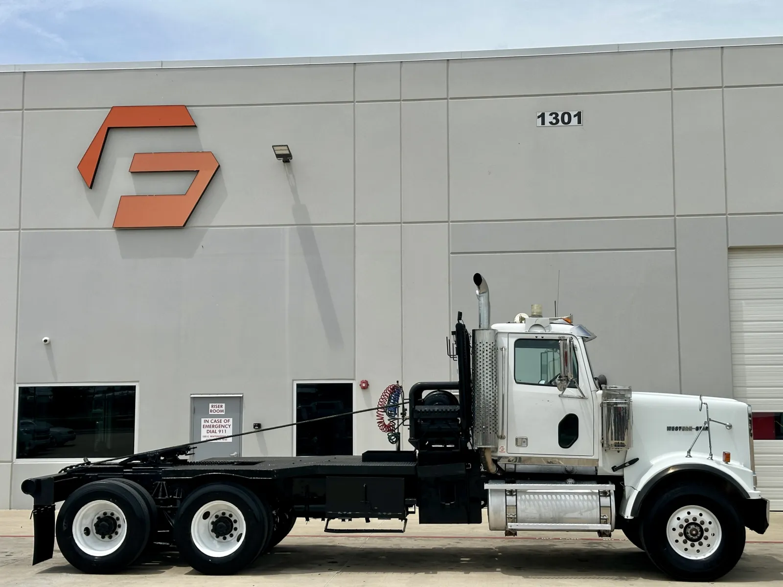 2007 Western Star 4900 in Hutchins, TX — photo 3