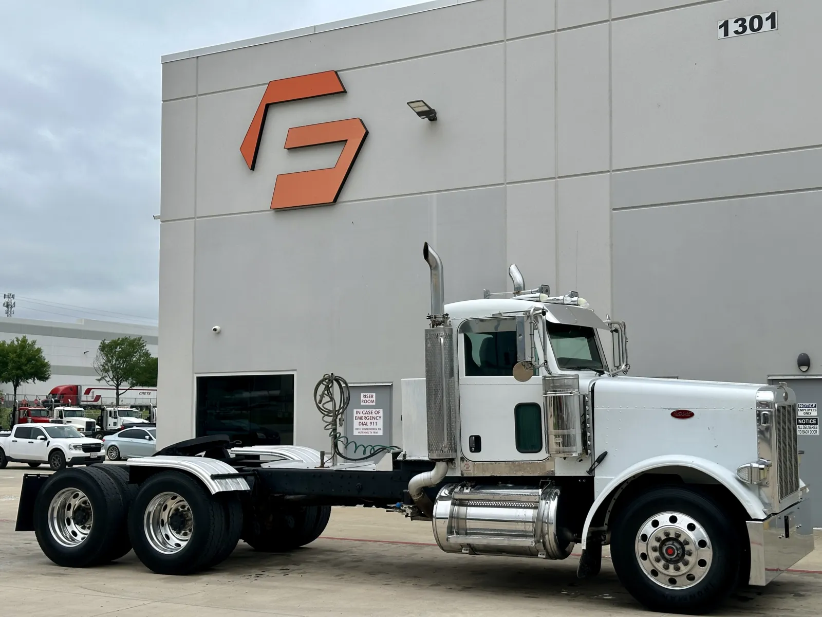 2007 PETERBILT 379 for sale in Hutchins, TX