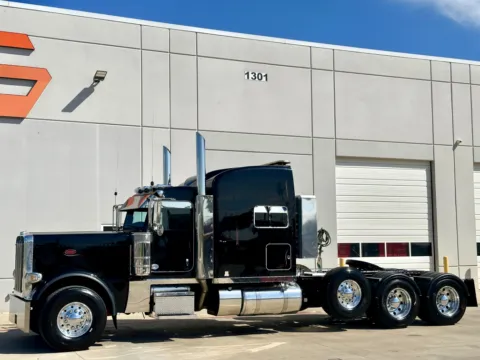 Photos of 2022 PETERBILT 389 for sale in Hutchins, TX at Forge Truck Centers - Texas