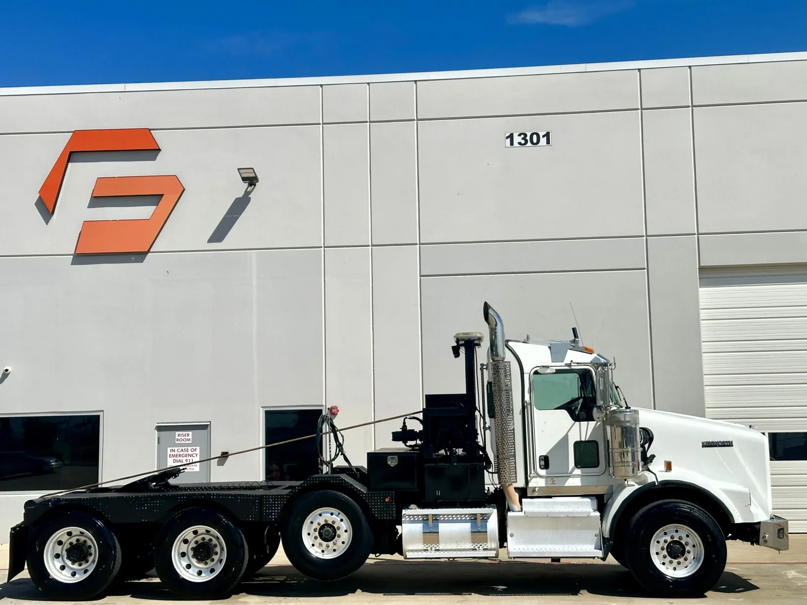 2016 Kenworth T800 in Hutchins, TX — photo 3