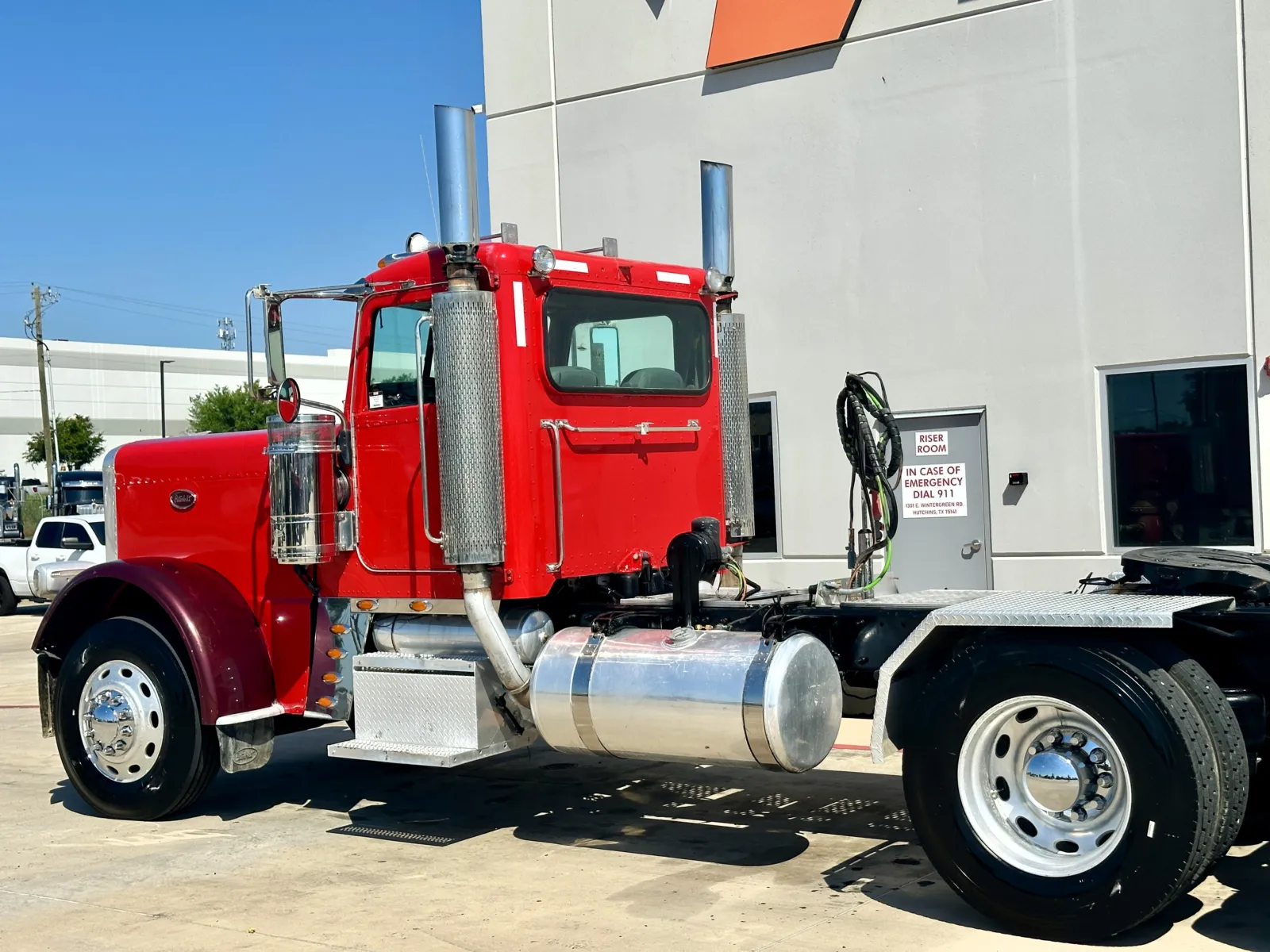 2008 Peterbilt 389 in Hutchins, TX — photo 8