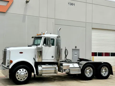 Photos of 2004 PETERBILT 378 for sale in Hutchins, TX at Forge Truck Centers - Texas
