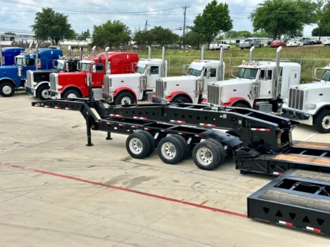 More photos of 2003 TRAIL KING TKMB2 at Forge Truck Centers - Texas, TX