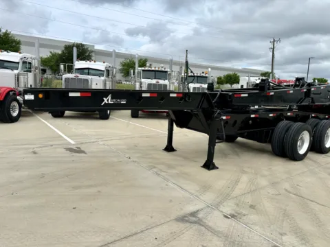More photos of 2009 XL SPECIALIZED RGN at Forge Truck Centers - Texas, TX