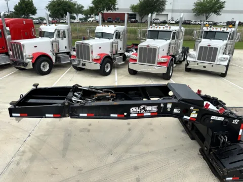 More photos of 2021 GLOBE LOWBOY at Forge Truck Centers - Texas, TX