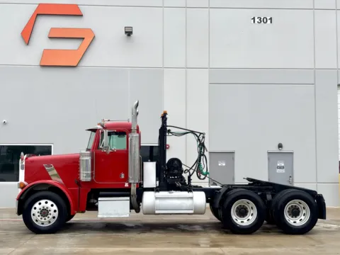 More photos of 2001 PETERBILT 379 at Forge Truck Centers - Texas, TX