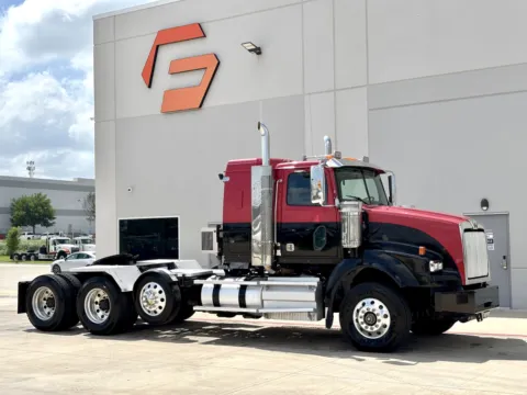 2015 WESTERN STAR 4900 for sale in Hutchins, TX