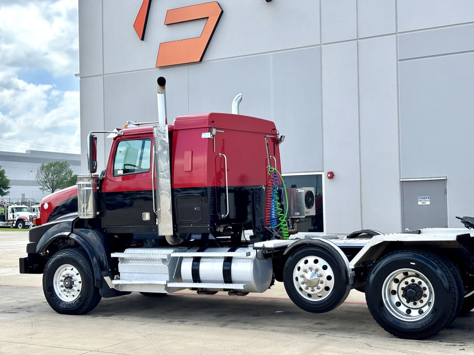 2015 Western Star 4900 in Hutchins, TX — photo 8