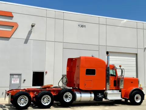 More photos of 2023 PETERBILT 389 at Forge Truck Centers - Texas, TX
