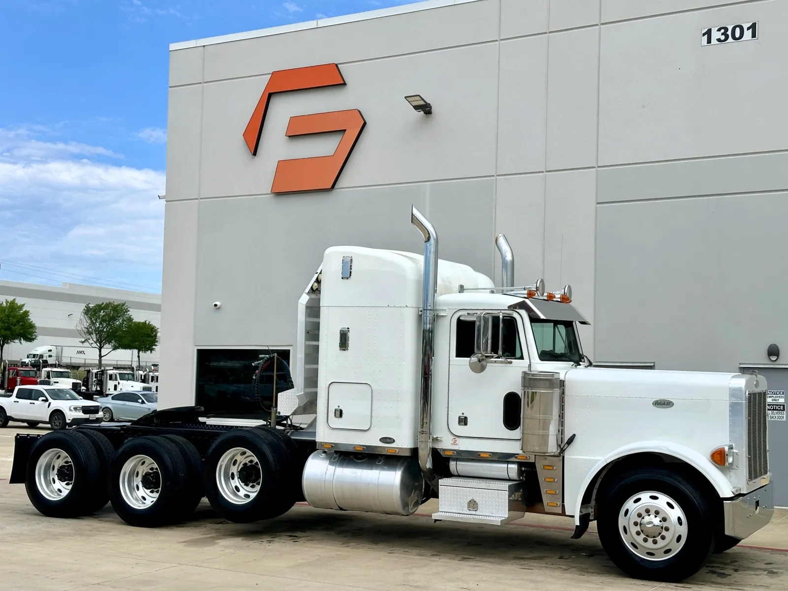 1998 PETERBILT 379 for sale in Hutchins, TX