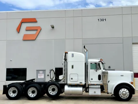Another view of 1998 PETERBILT 379 for sale in Hutchins, TX at Forge Truck Centers - Texas