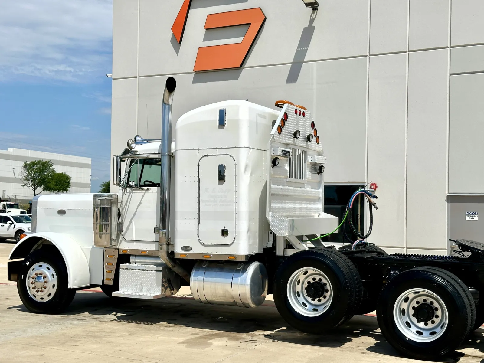 1998 Peterbilt 379 in Hutchins, TX — photo 6