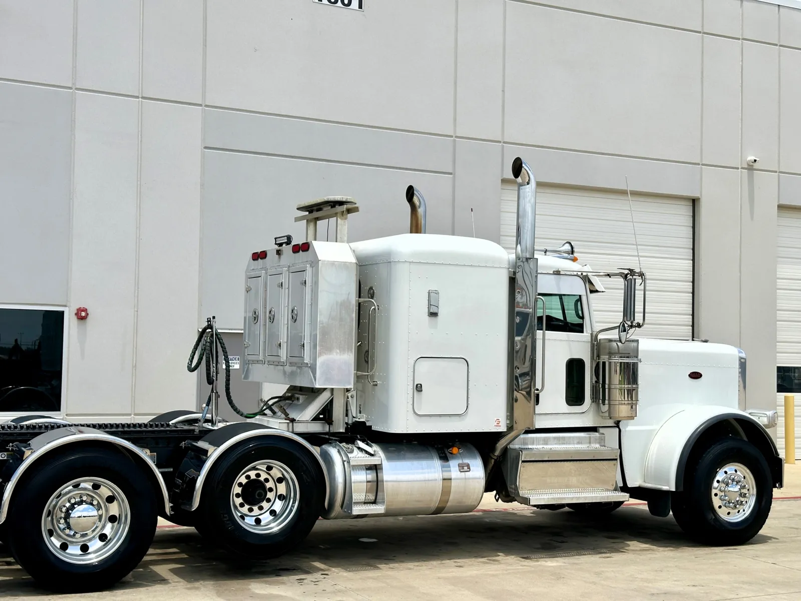 2022 Peterbilt 389 in Hutchins, TX — photo 7